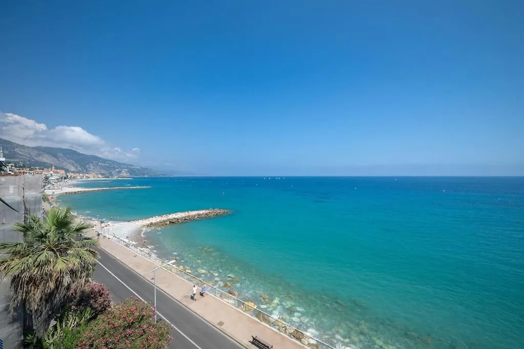 Le Panorama -Vue Exceptionnelle - Dernier Etage - Front De Mer Menton 0*,  France