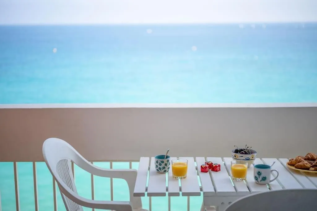 Le Panorama -Vue Exceptionnelle - Dernier Etage - Front De Mer Menton