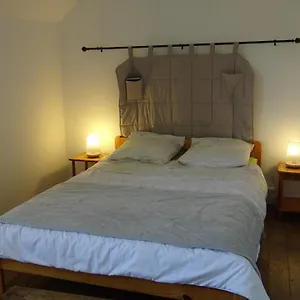 https://les-lucioles-foret-de-broceliande.inbrittany.com
