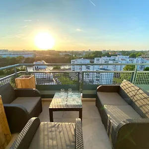 https://evasion-depaysante-en-bord-de-garonne.midi-pyreneeshotels.com